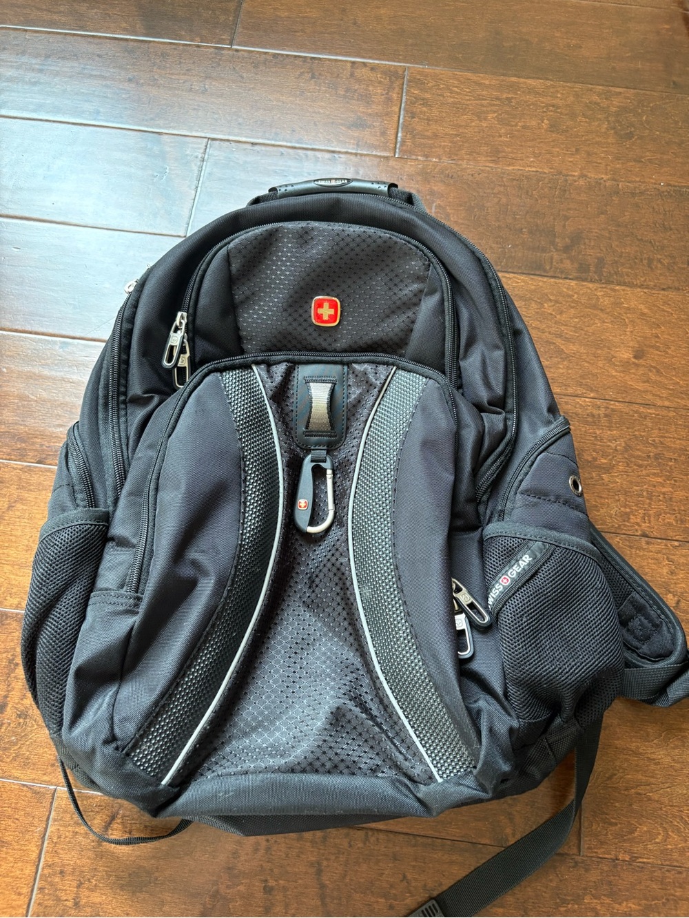 SwissGear Black and Gray Men's Backpack with Laptop Compartment